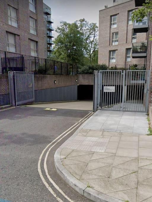 Appartement Luxury 2 Bedroom In With Free Parking Londres